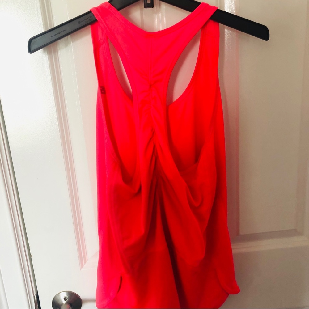 New Balance Tank Top - Picture 5 of 5